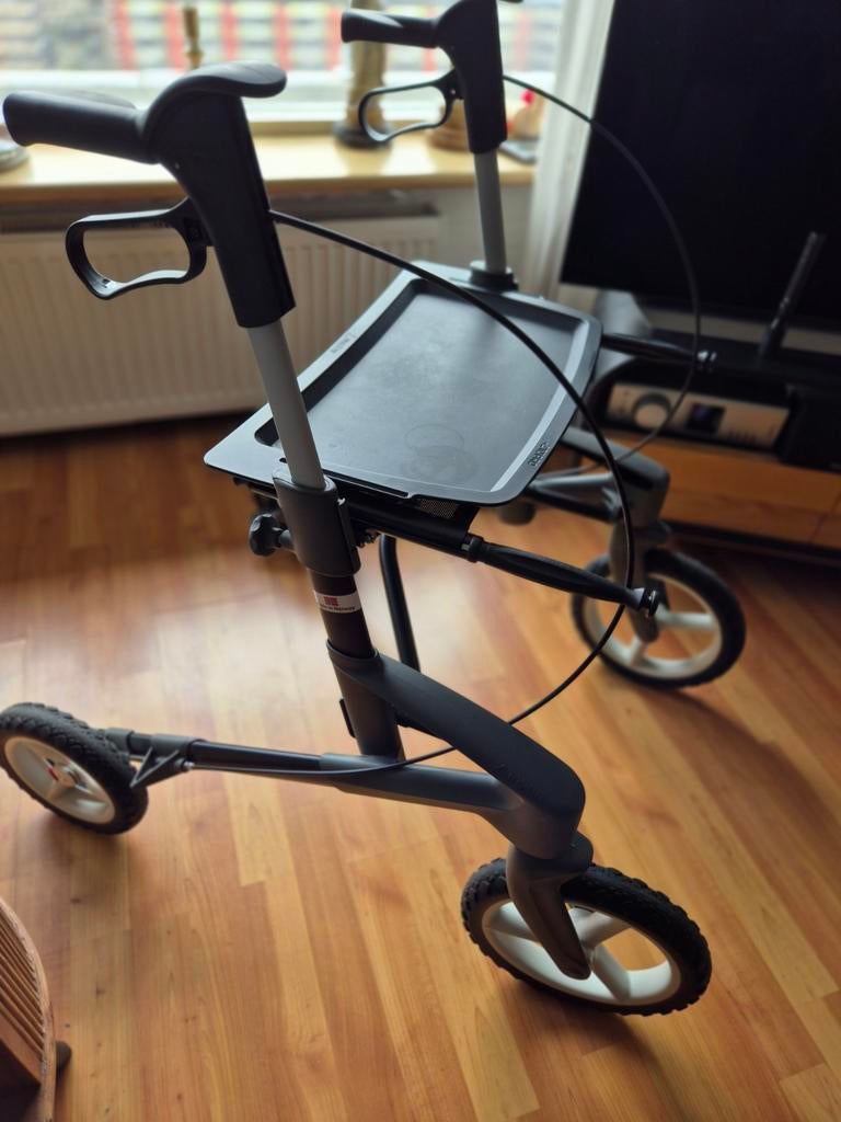 Stabiele en comfortabele rollator Topro Olympos, Ophalen, Zo goed als nieuw
