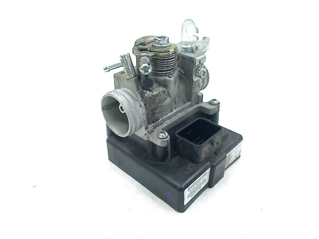 GASKLEPHUIS Kymco Super 8R 50 (01-2023/-) (16100-alk1-ez5), Gebruikt, P.J. Troelstraweg 8 8
3144 CX  MAASSLUIS, NL, Overige typen