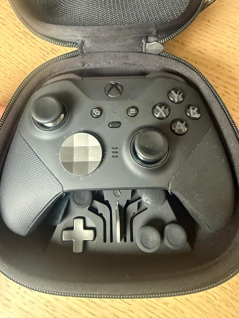 Xbox Elite Series 2 Controller - netjes gehouden, Gebruikt, Ophalen of Verzenden, Xbox One, Controller