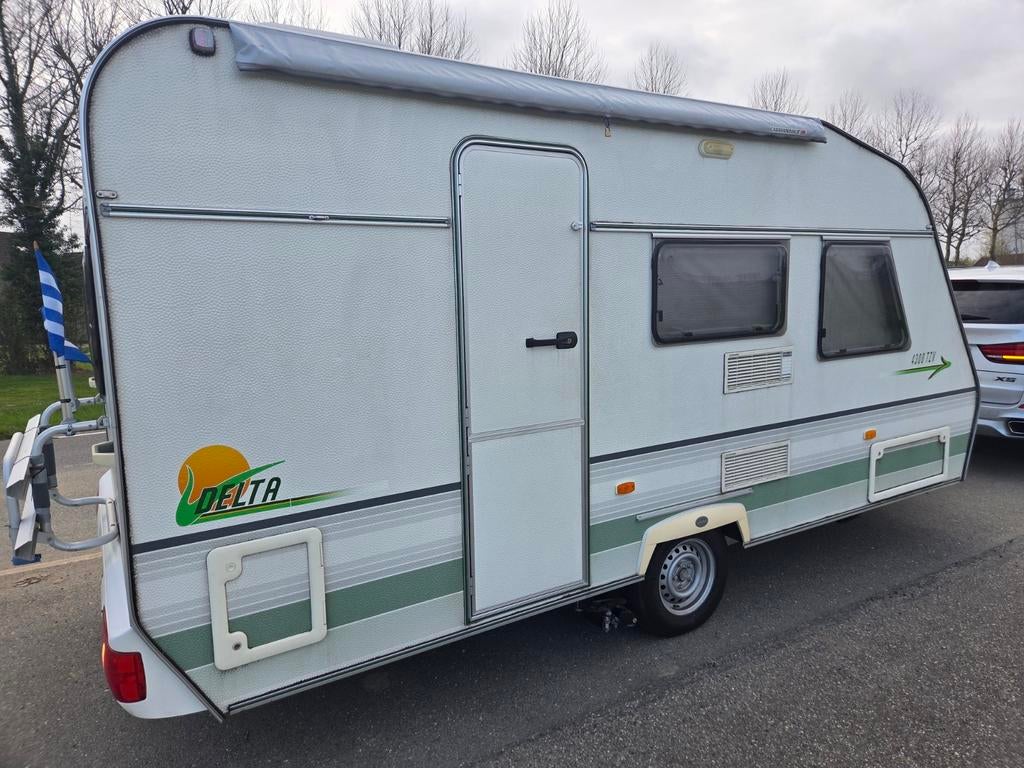 COMPLETE DELTA CARAVAN MET MOVER + VOORTENT -INSTAPKLAAR, Schokbreker, Bedrijf, Treinzit, 4 tot 5 meter