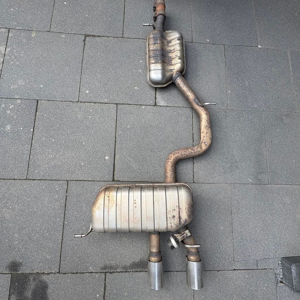 Originele uitlaat Volkswagen Golf R32., Ophalen of Verzenden, Volkswagen