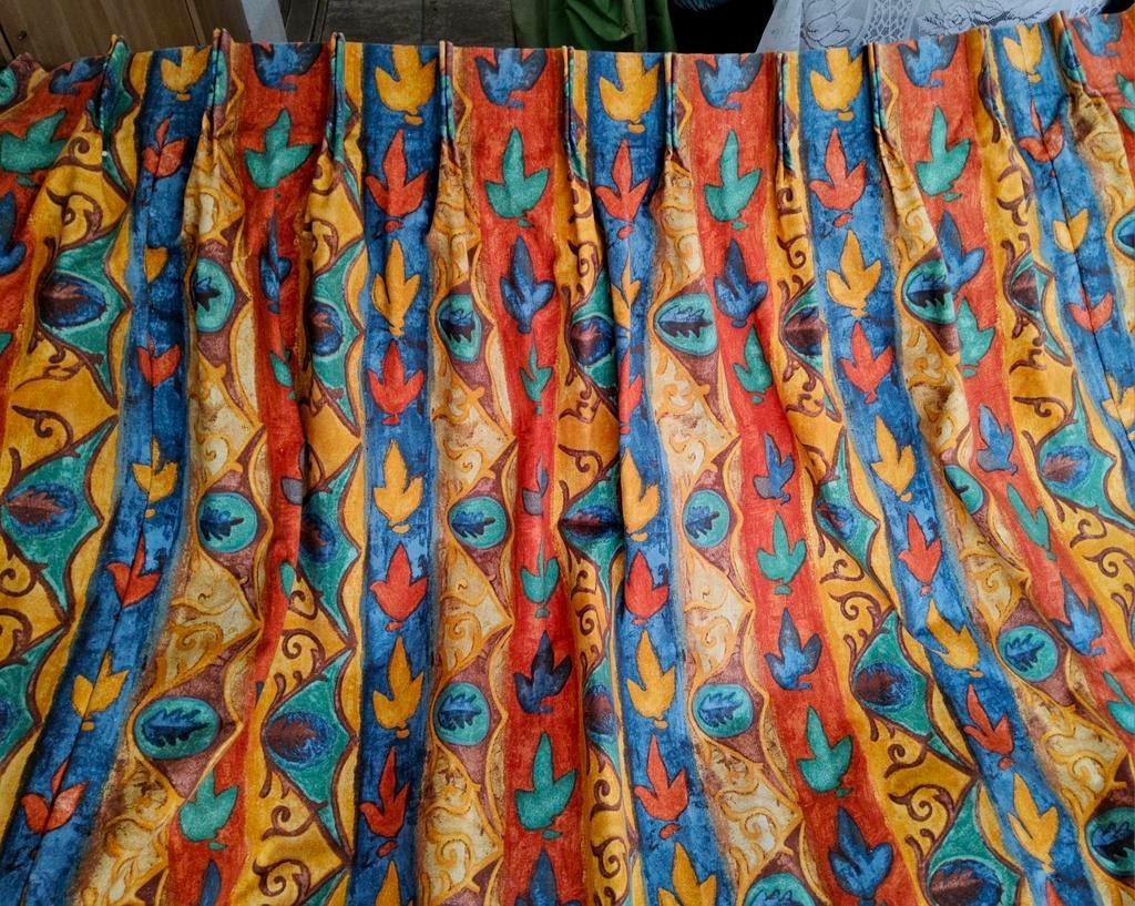 3 Gordijnen van 220 cm hoog en resp. 230, 158 en 158 cm br, Huis en Inrichting, Stoffering | Gordijnen en Lamellen, Overige kleuren