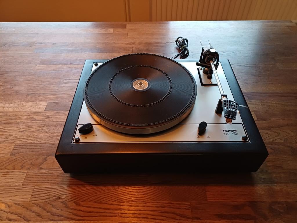 TorensTD 166 platenspeler in zeer goede staat., Ophalen, Thorens