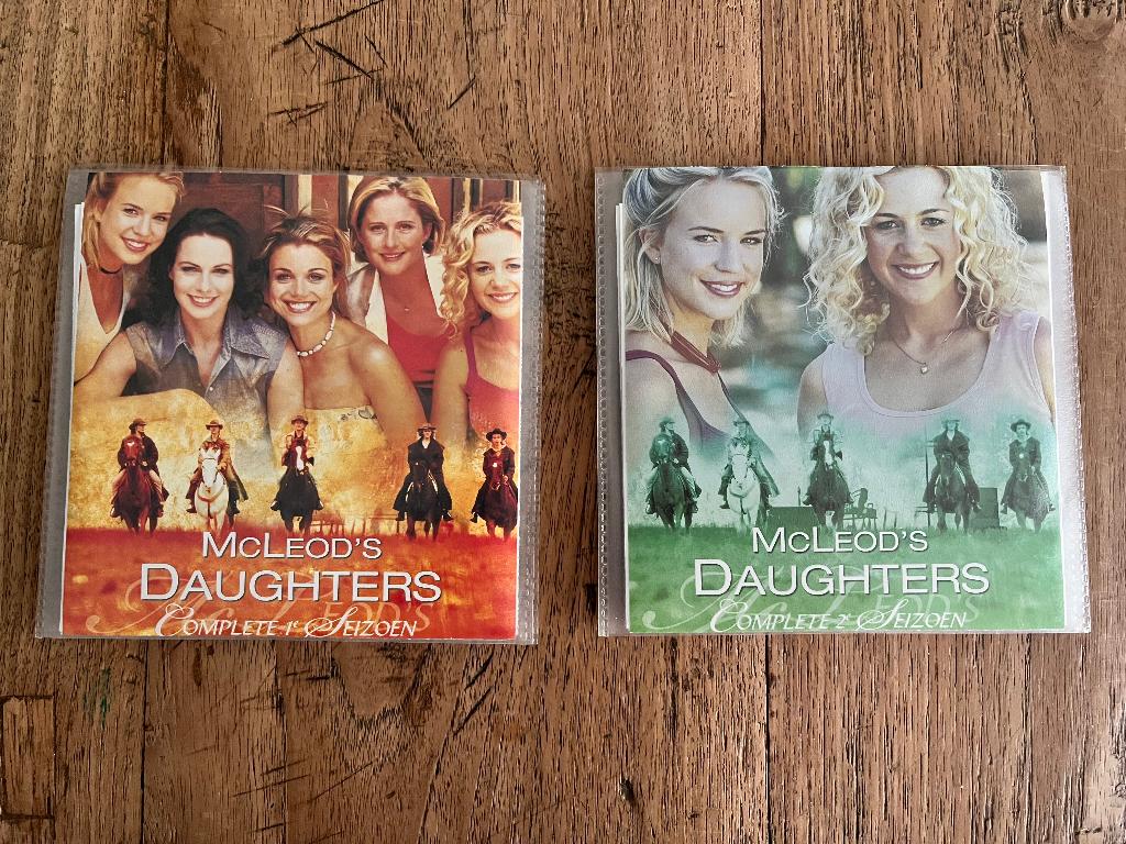 DVD McLeods Daughters Complete Seizoen 1 & 2, Alle leeftijden, Boxset, Ophalen of Verzenden, Zo goed als nieuw