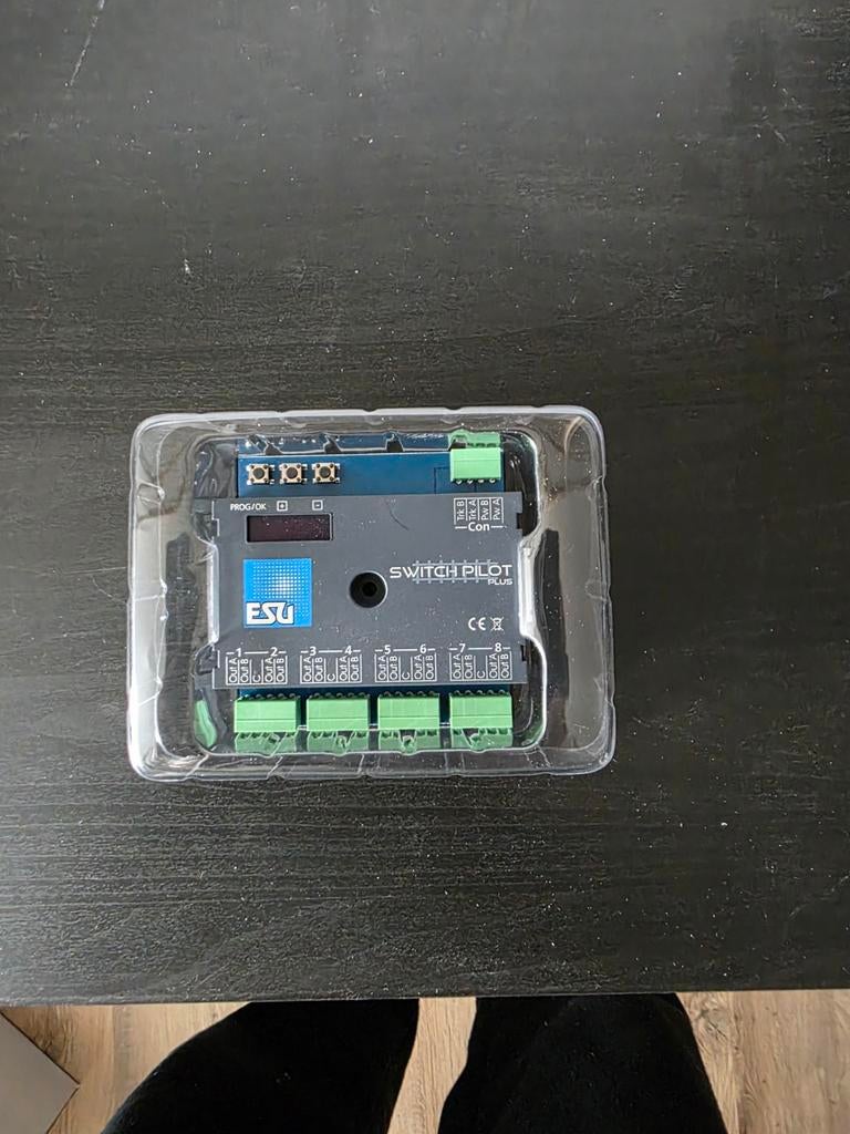 Esu switch pilot, Hobby en Vrije tijd, Ophalen of Verzenden, Zo goed als nieuw, Gelijkstroom, Overige merken