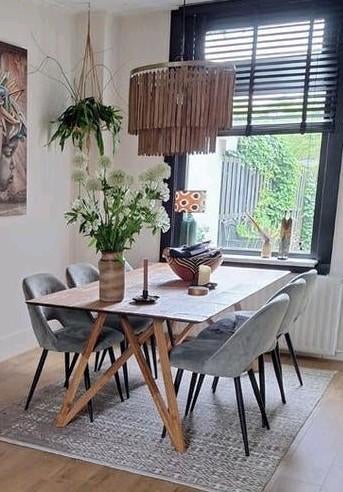 4x eetkamerstoelen velvet lichtblauw, Huis en Inrichting, Stoelen, Chic modern hip, Blauw, Ophalen of Verzenden, Zo goed als nieuw