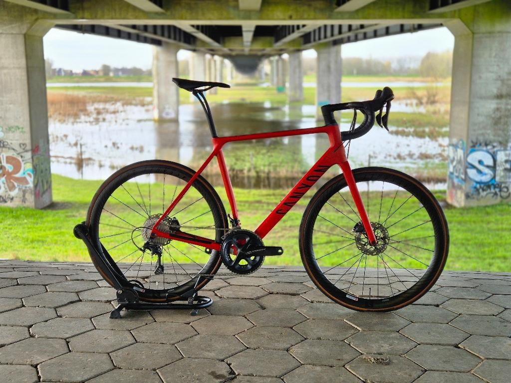 Canyon Endurace CF SLX//Carbon//Ultegra//Reynolds//Maat L, 28 inch, Canyon, Info@nentjeswielersport.nl, Zo goed als nieuw