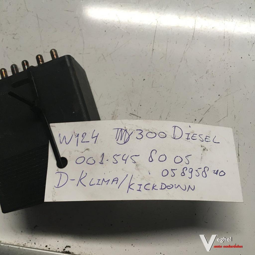 Mercedes W124 Klima /  Kickdown Relais 001 545 8005, Gebruikt, -, -, Ophalen of Verzenden