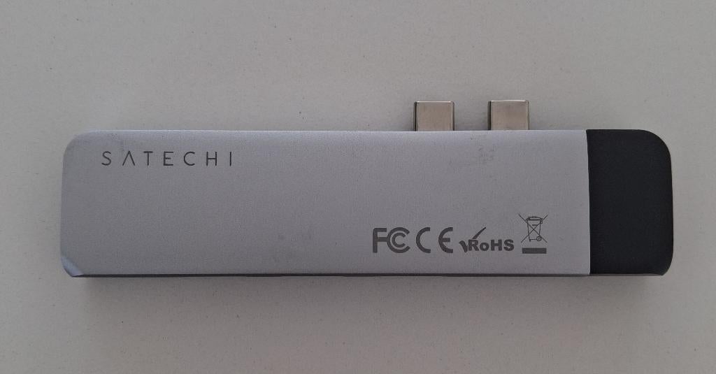 Satechi Type-C Pro Hub Adapter voor MacBook Pro/Air, Verzenden, 13 inch, Zo goed als nieuw, MacBook