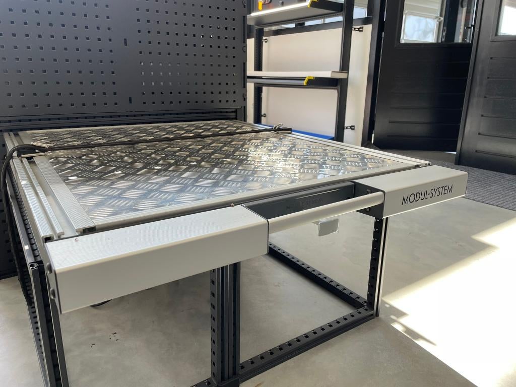 Uittrekbaar frame incl. laadvloer 810x972 Modul System, Ophalen, Bulters Bedrijfswageninrichtingen, Info@bulters.nl, De Houtakker 12D