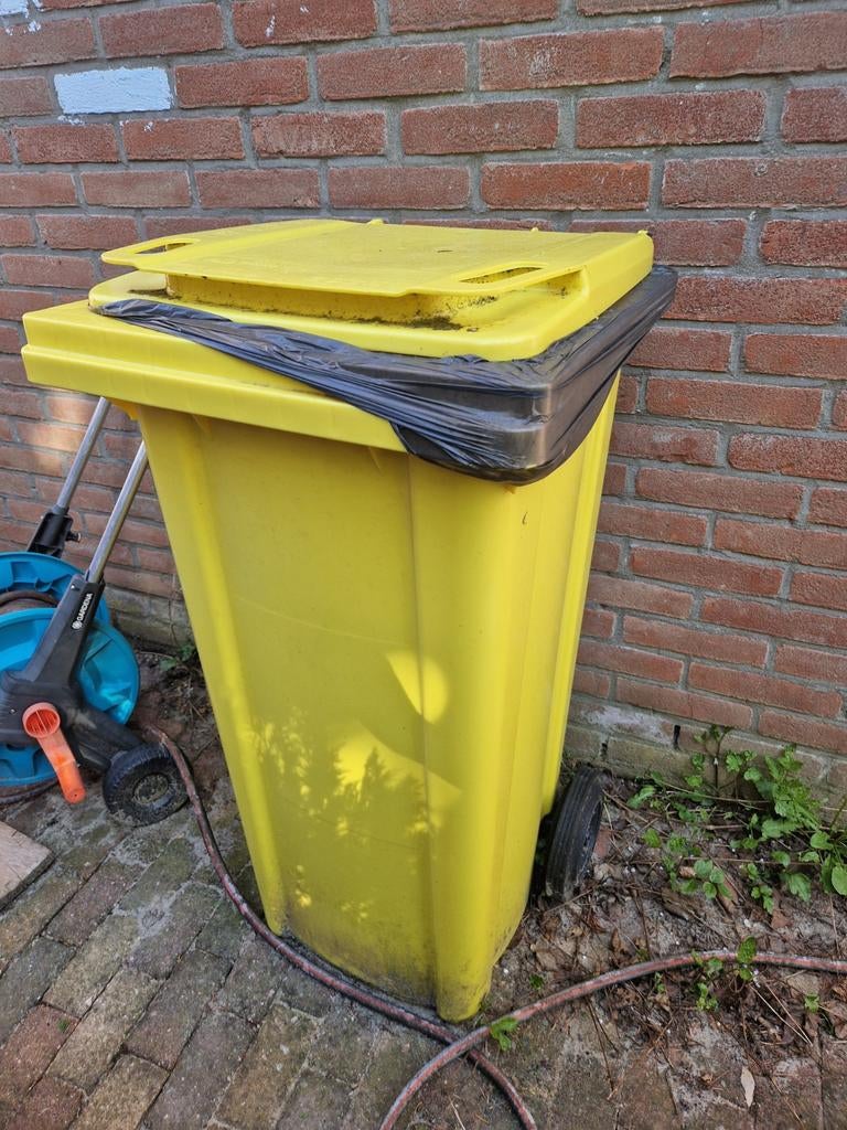 Gele afvalcontainer met deksel, Huis en Inrichting, Woonaccessoires | Prullenbakken, Ophalen, Kunststof, Minder dan 50 cm