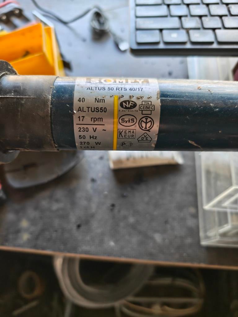 Somfy Altus 50 RTS 40/17 Rolluikmotor / Zonweringmotor, Ophalen of Verzenden, Gebruikt, Elektromotor