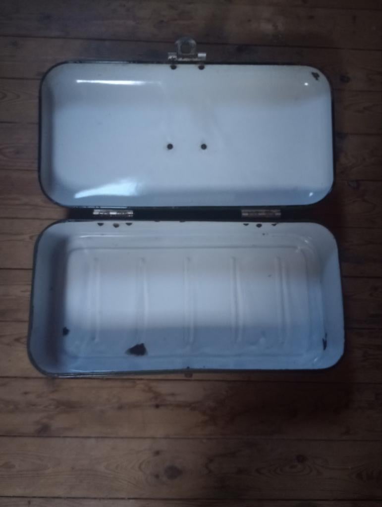 Vintage broodtrommel, Ophalen