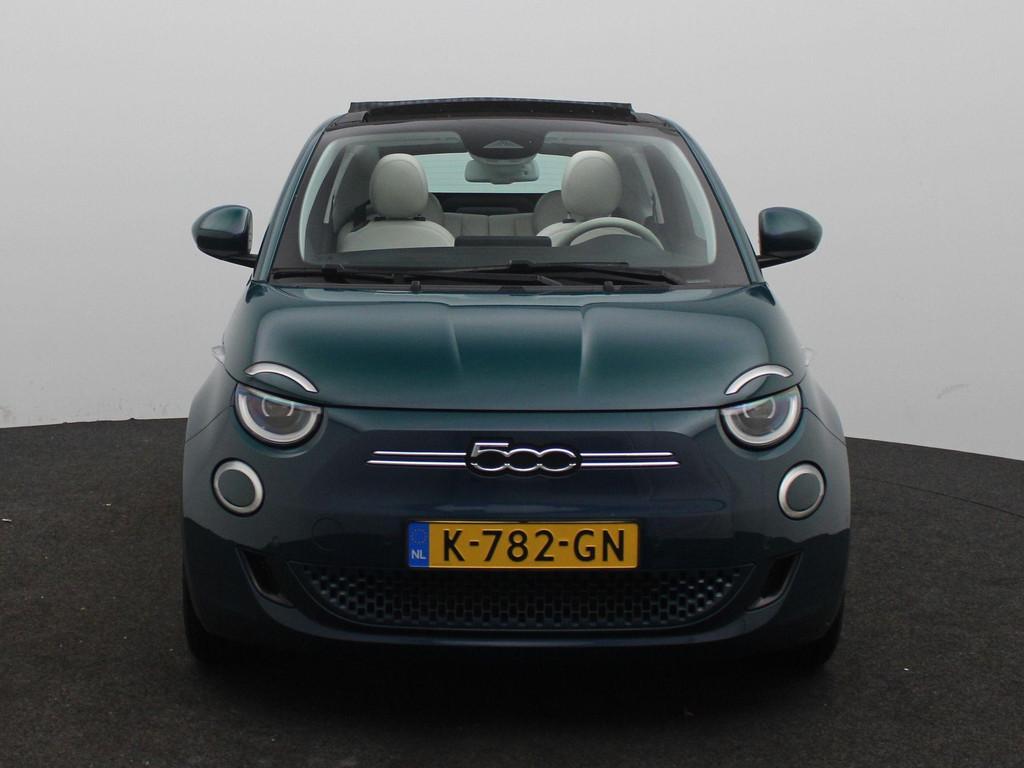 Fiat 500 C La Prima 42 kWh | Apple Carplay | Navigatie | Cam, 12 maanden, Parkeersensor, Gebruikt, 4 stoelen