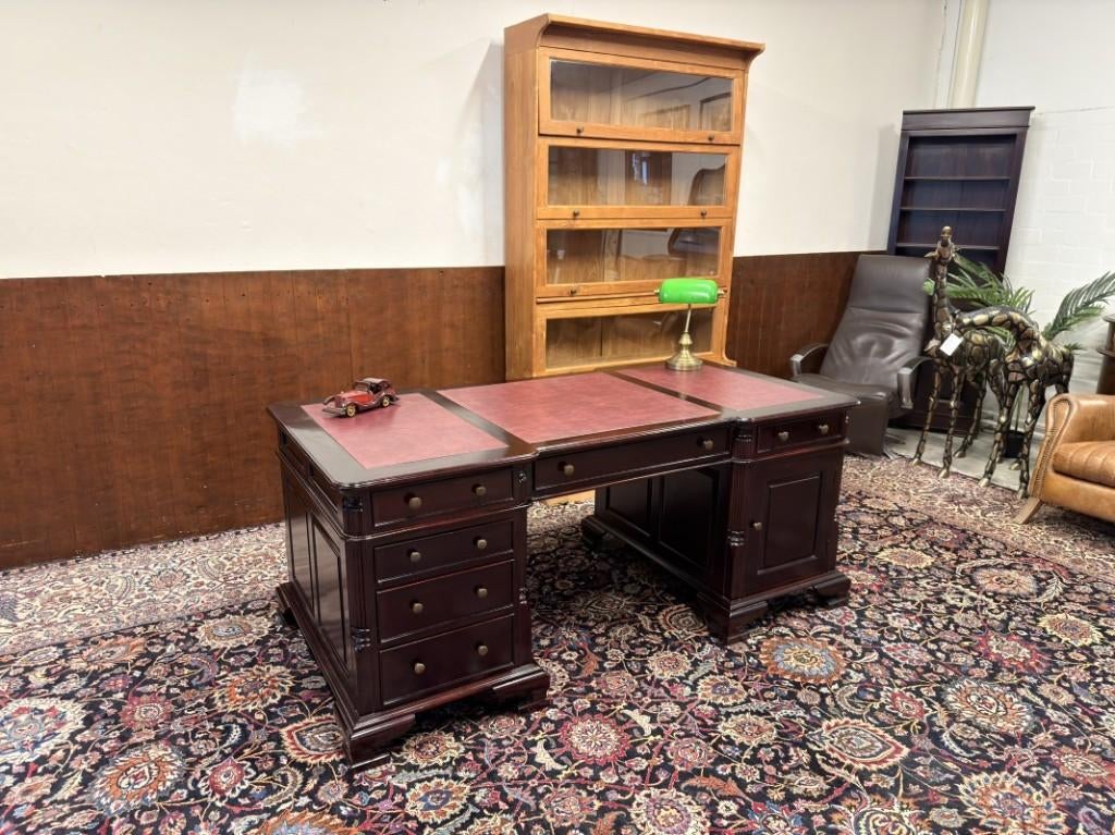 Klassiek Engels Chesterfield Bureau Partnerdesk, Ophalen