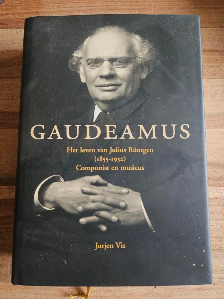 Gaudeamus: Het leven van Julius Röntgen (1855-1932), Ophalen