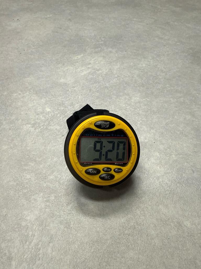 Optimum time cross horloge geel, Ophalen of Verzenden, Zo goed als nieuw, Springen