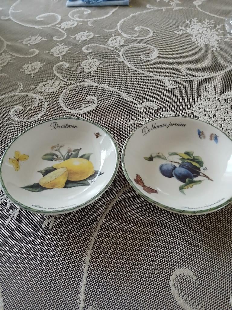 2 theetips Janneke Brinkman Botania, Ophalen of Verzenden, Zo goed als nieuw, Porselein, Overige stijlen