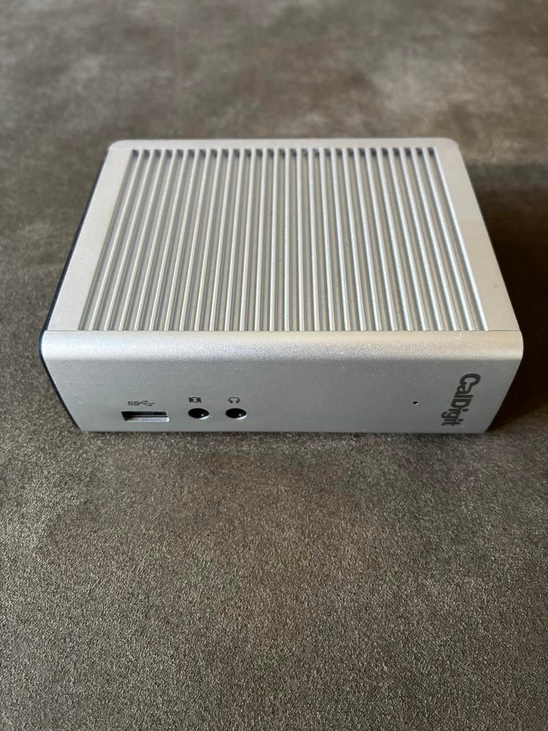 CalDigit TS3 Thunderbolt 3 Docking Station incl. voeding, Computers en Software, Dockingstations, Ophalen of Verzenden, Zo goed als nieuw