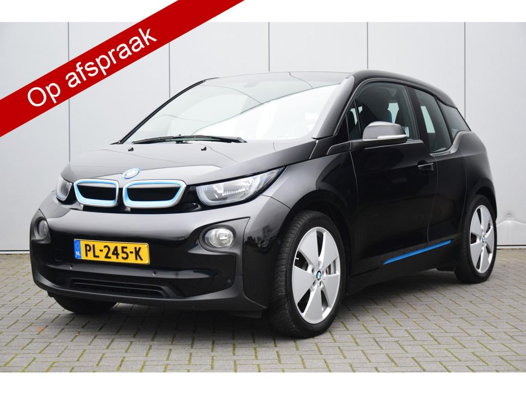 BMW i3 Basis 94Ah 33 kWh Warmtepomp Stoelverwarming Navi/Cam, Automaat, Gebruikt, 33 kWh, 4 stoelen