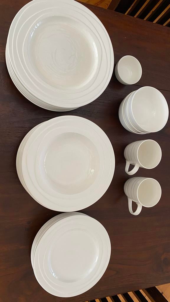 Jamie Oliver servies - Eenvoudig en stijlvol, Huis en Inrichting, Keuken | Servies, Gebruikt, Keramiek, Ophalen of Verzenden, Effen