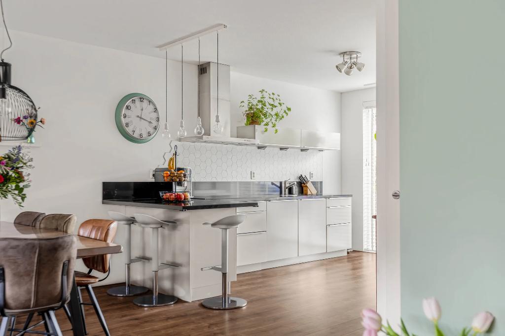 Complete moderne keuken met inbouwapparatuur, Ophalen, Gebruikt, Overige materialen, Wit