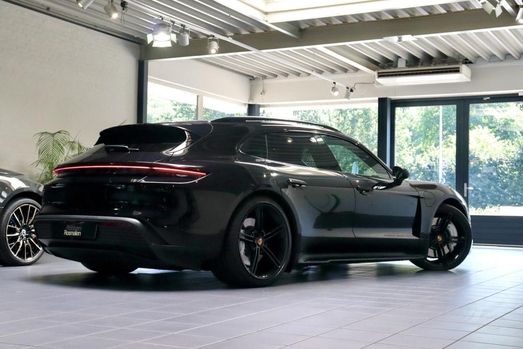 Porsche Taycan Sport Turismo Performance|PSCB|NL|21''|Acc|Sp, Automaat, Achterwielaandrijving, Gebruikt, 2135 kg