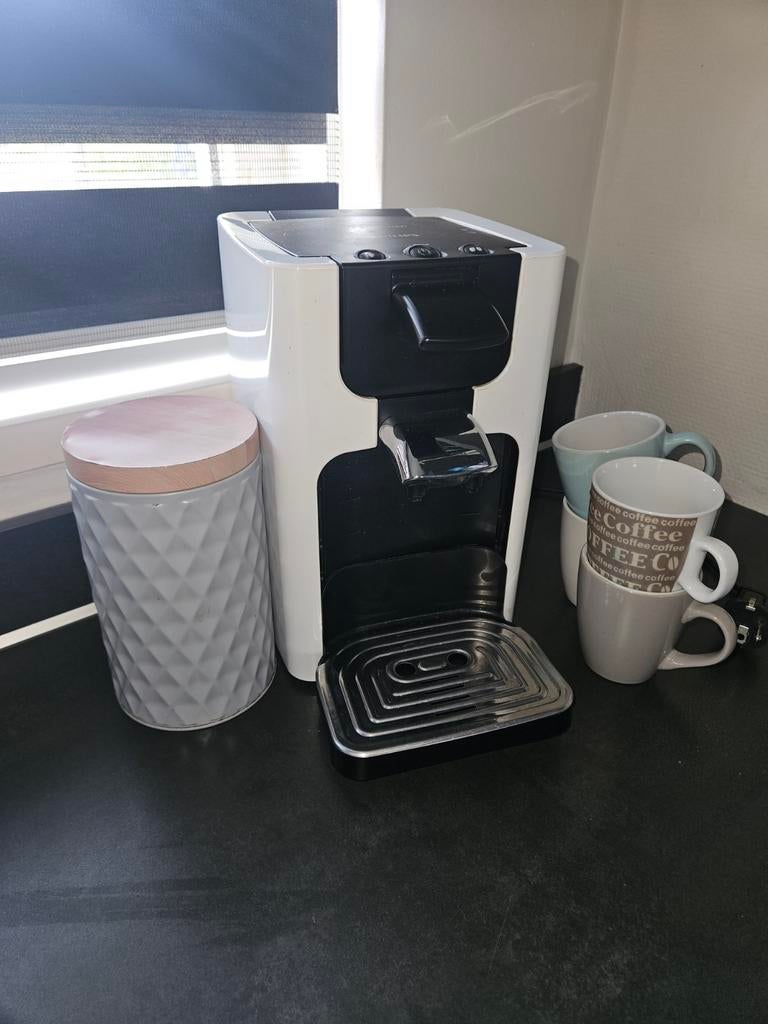 Goed werkende Senseo met 4 kopjes en padbus, Witgoed en Apparatuur, Koffiezetapparaten, Ophalen, Koffiepads en cups, Gebruikt