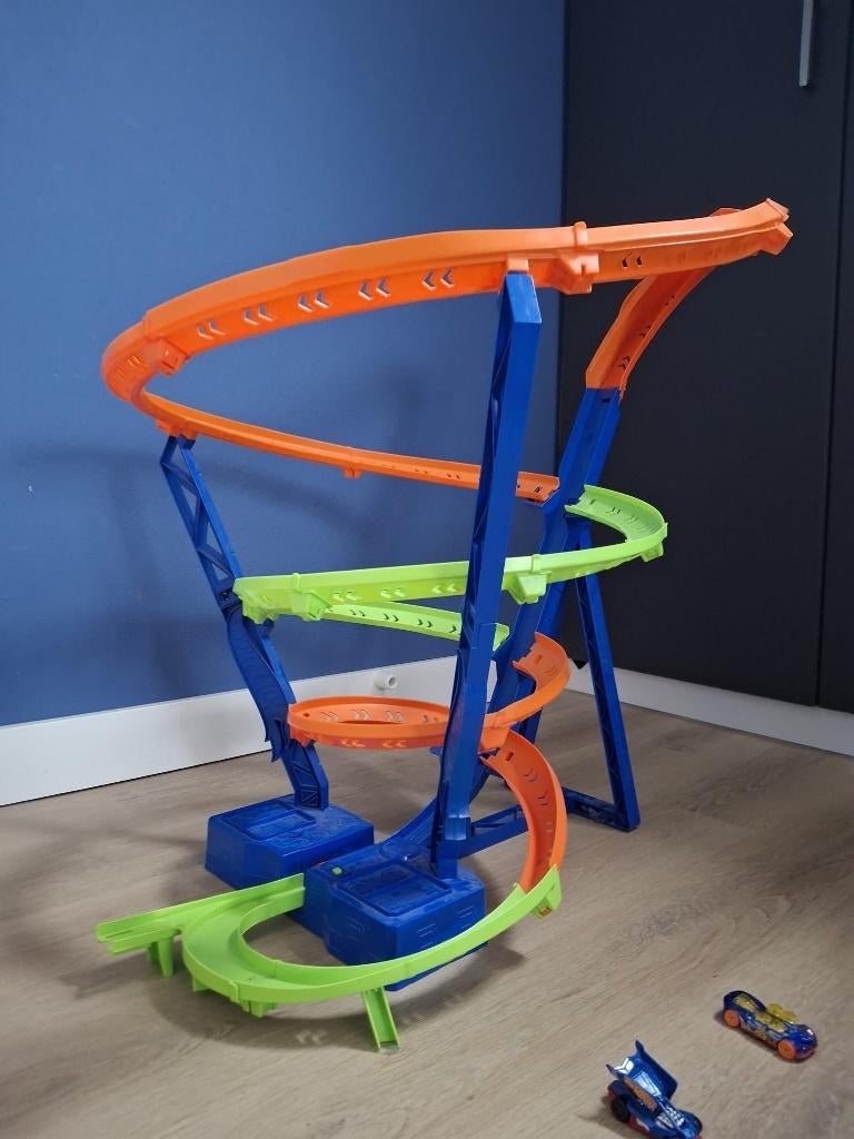 Hot Wheels actie spiral speed crash baanset, Kinderen en Baby's, Speelgoed | Racebanen, Ophalen, Racebaan, Zo goed als nieuw, Hot Wheels
