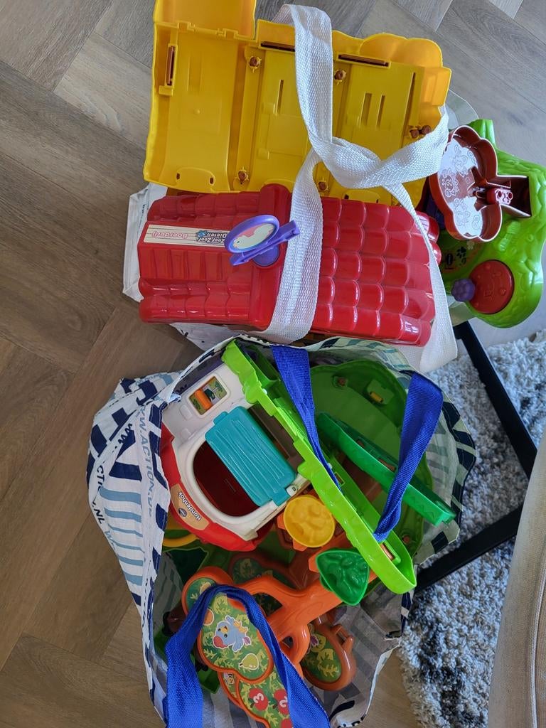 VTech twee tassen vol, Ophalen, Gebruikt, 6 maanden tot 2 jaar
