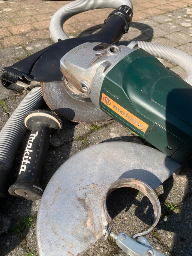 Metabo 230 mm haakse slijper incl. Dusttool, Ophalen, Zo goed als nieuw, 1000 watt of meer, Haakse handslijpmachine