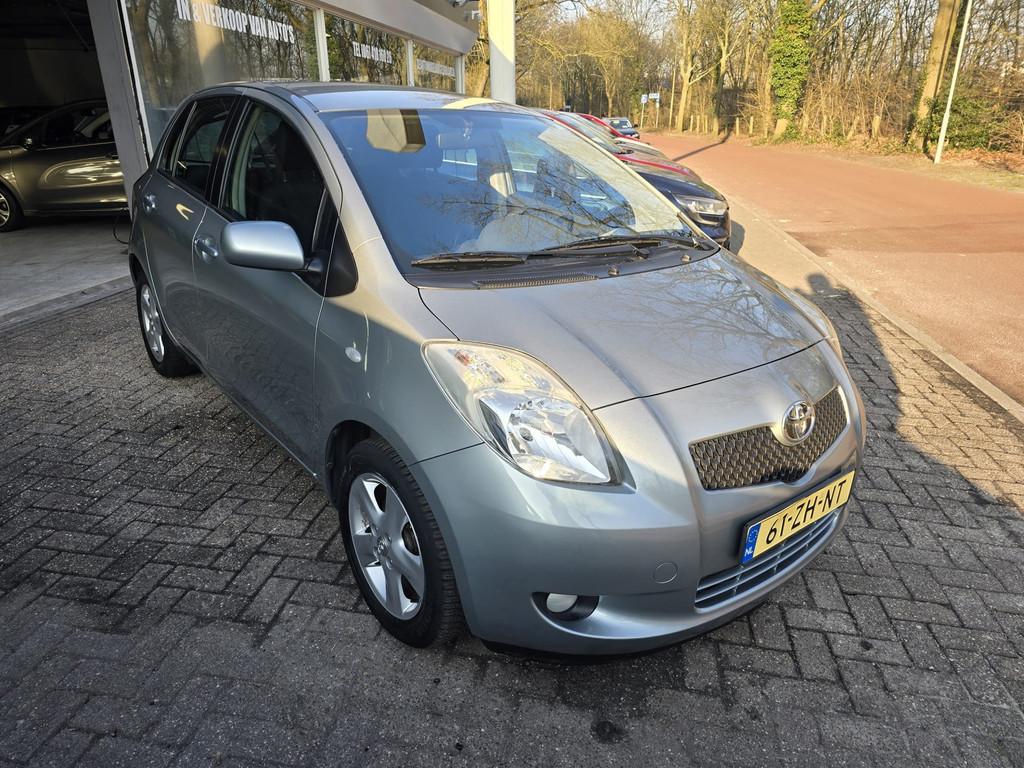 Toyota Yaris 1.3 VVTi Luna MMT | AUTOMAAT | 2E EIGENAAR | 12, Stof, 750 kg, 4 cilinders, Origineel Nederlands