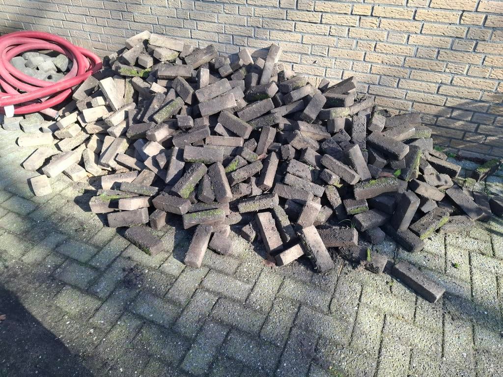 Gebruikte klinkers en waaltjes, Ophalen, Gebruikt, Beton, Klinkers