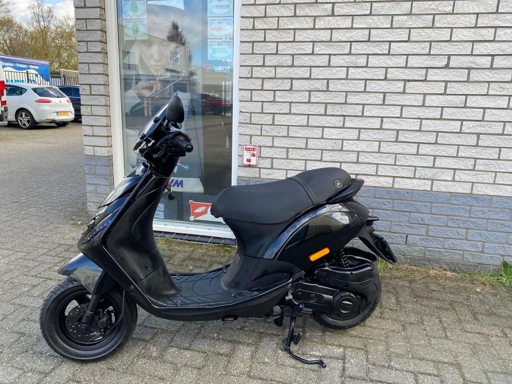 PRACHTIGE PIAGGIO ZIP SP 45 4T BLACK ON BLACK BROM  BJ2018, PIAGGIO, Onbekend, Onbekend, Piaggio