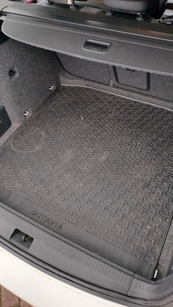 Rubberen kofferbakmat Skoda Octavia, Ophalen, Gebruikt