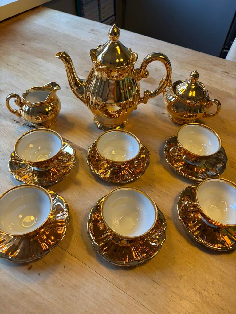 Servies moschendorff bavaria goudkleurig, Ophalen