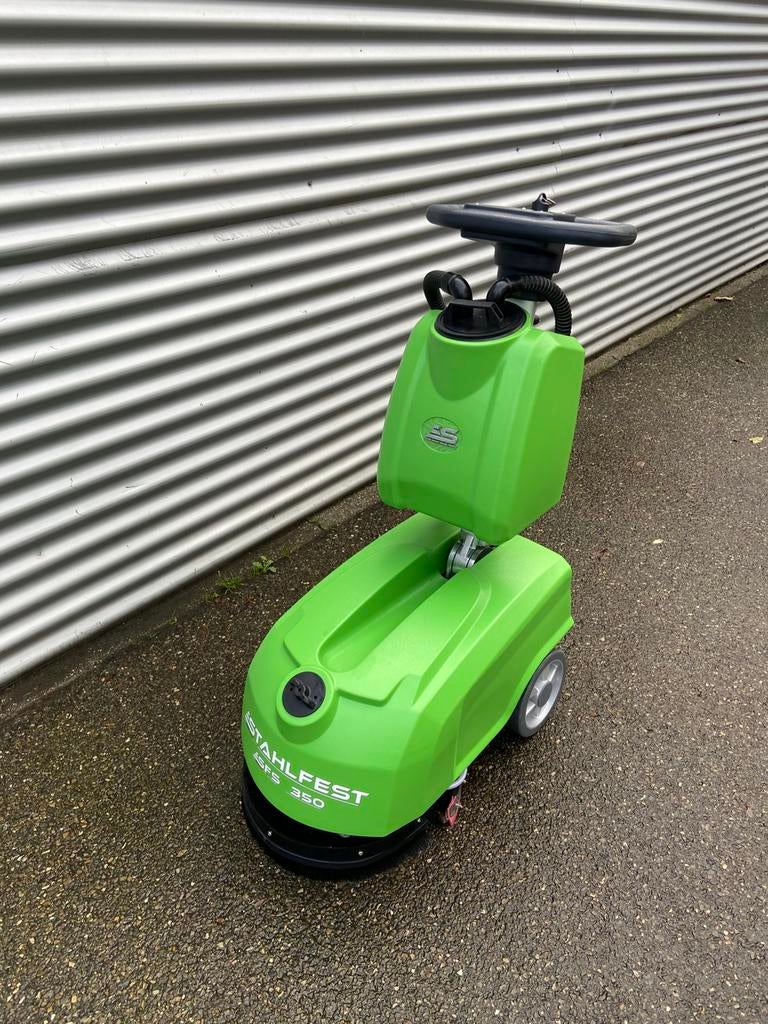 Poets schrob zuigmachine te huur, Ophalen of Verzenden, Zo goed als nieuw