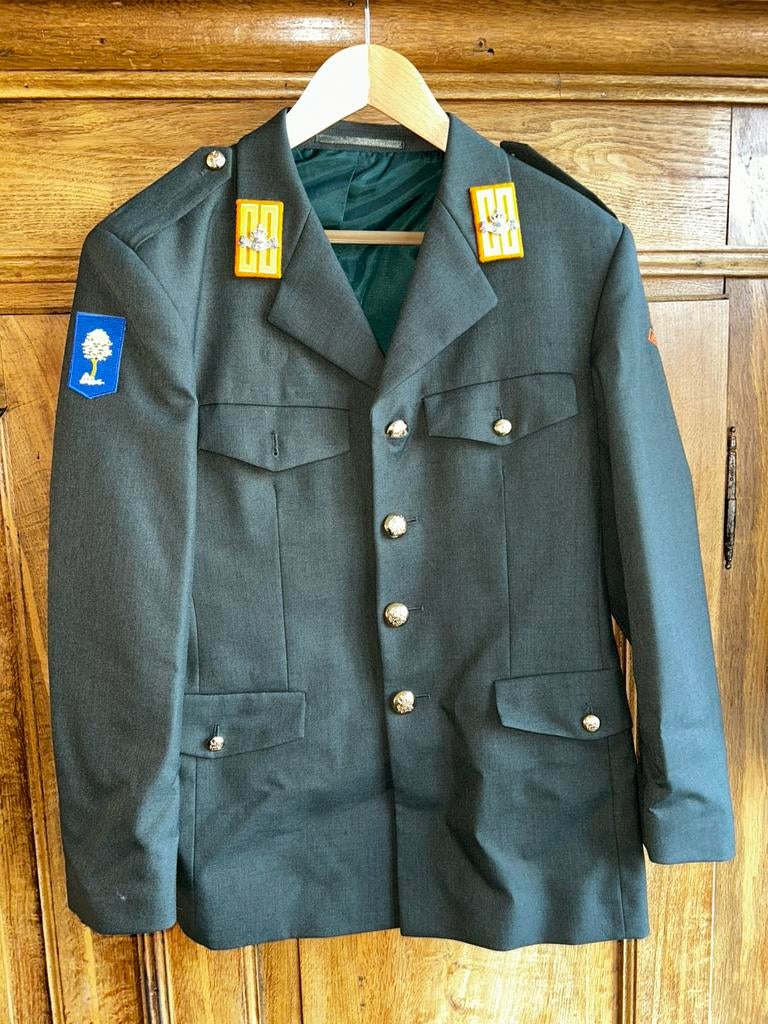 Defensie DT Uniform Maat 48 – met Accessoires – Goede Staat, Ophalen of Verzenden, Zo goed als nieuw, Defensie