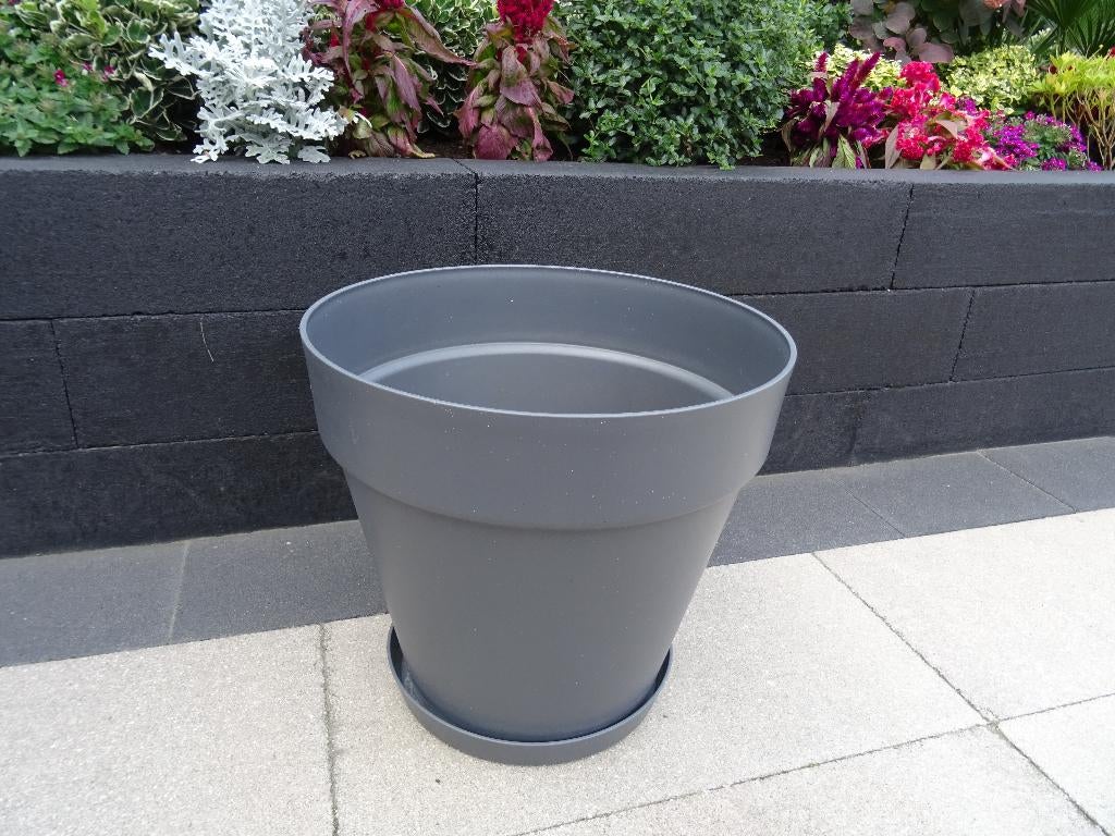 ELHO BLOEMPOT met drainagesysteem +WIELEN en SCHOTEL, Tuin en Terras, Bloempotten, Kunststof, Gebruikt, Rond, Minder dan 40 cm