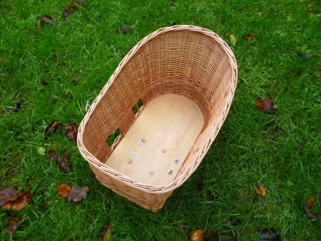 hondenmand voor achterop een gewone fiets zgan 54x32 cm, Ophalen of Verzenden, Zo goed als nieuw, Riet