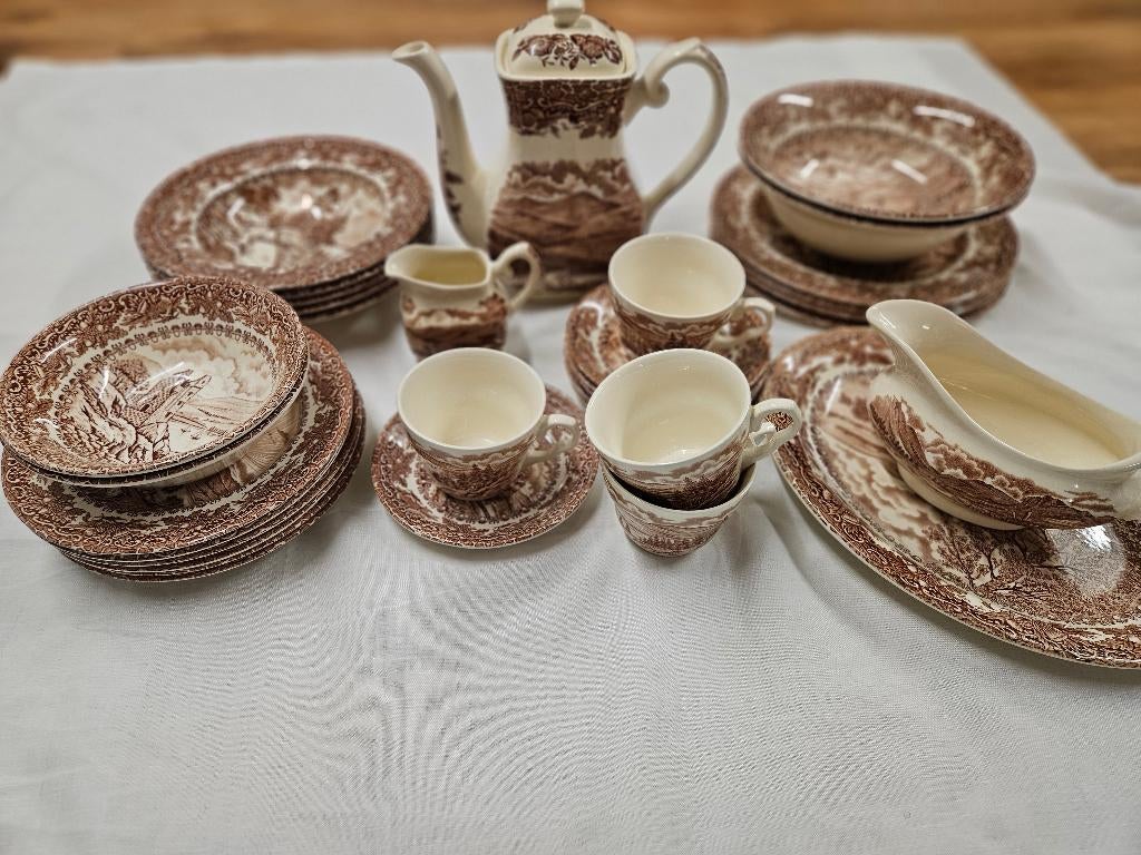 Engels Ironstone Servies - Staffordshire  - 20+ Delig, Antiek en Kunst, Antiek | Servies compleet, Ophalen of Verzenden