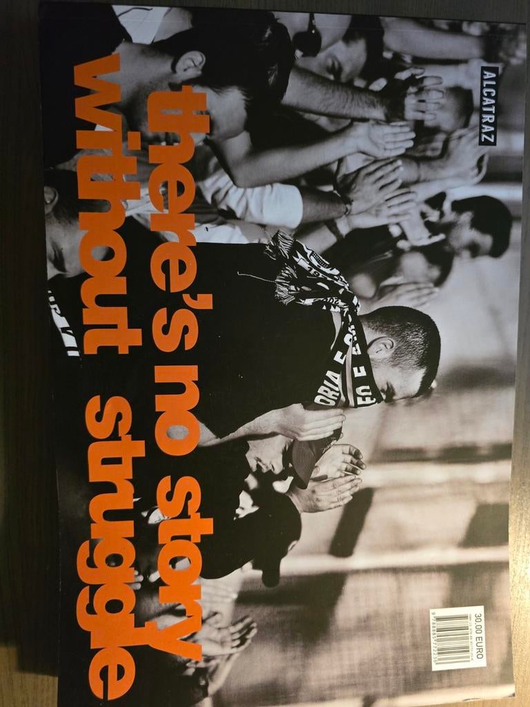 Fotoboek #Westand Ultras - Andrea Rigano, Boeken, Ophalen of Verzenden, Zo goed als nieuw, Balsport