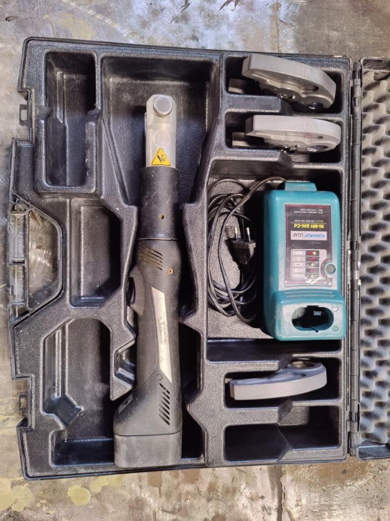 reparatie van perstang henco /upinor  klauke Map 1, Ophalen of Verzenden, Zo goed als nieuw