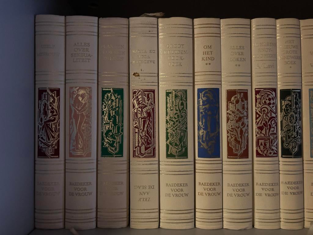 Baedeker voor de vrouw - 20 delen, Ophalen of Verzenden, Gelezen, Catalogus