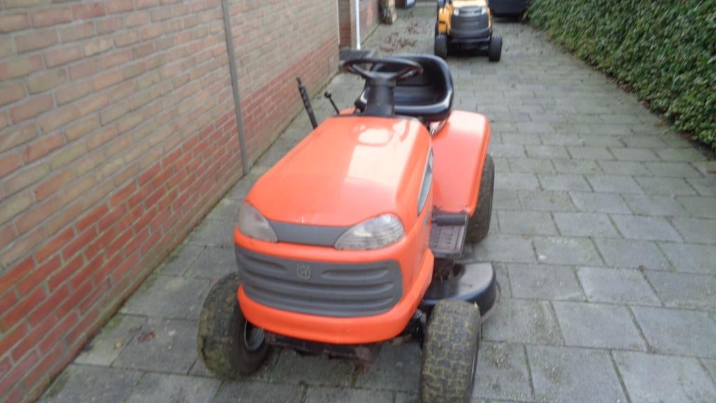 wegens inruil husqvarna zitmaaier  incl mulch, Ophalen, Gebruikt, Husqvarna, Nederland
