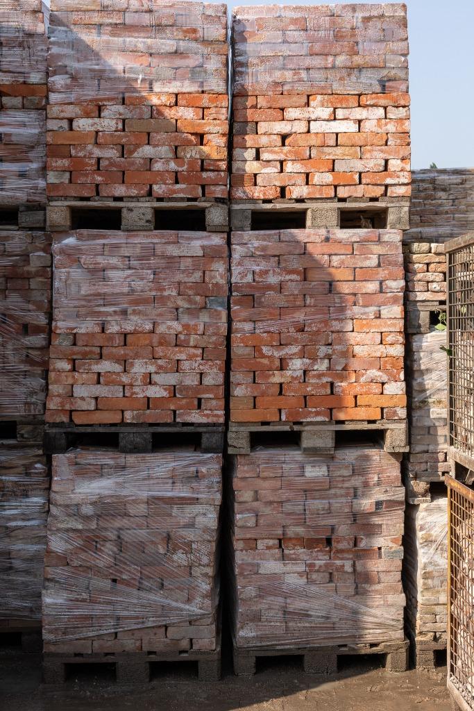 Oude oranje rode Groninger gladde steen ca 21 x 5.5cm 300M2!, Ophalen of Verzenden, Gebruikt, Bakstenen