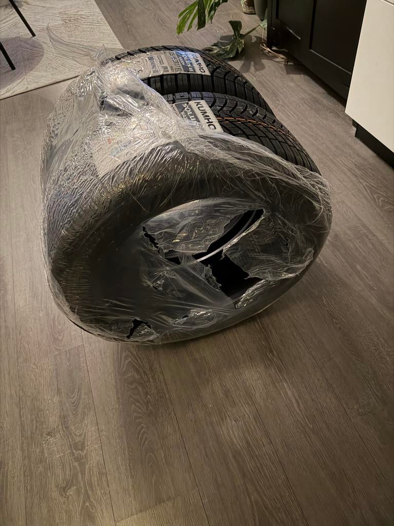 Nieuwe All Season Banden - 17 inch, Ophalen, 215 mm, Nieuw, 17 inch