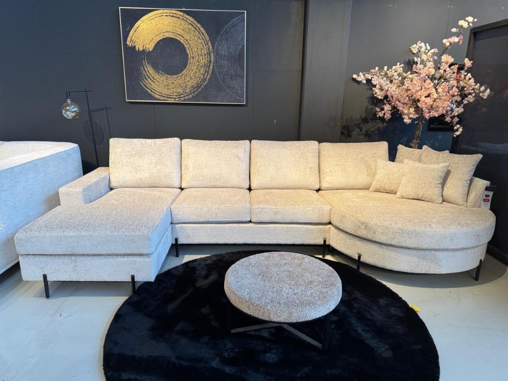 Direct leverbaar | U - hoekbank | Cirkel eiland | Utrecht