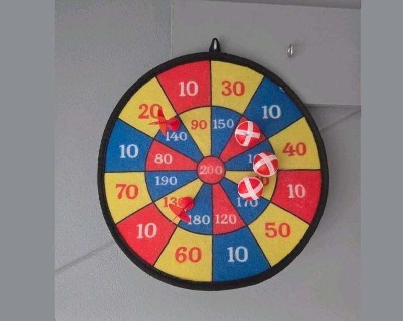 Dartbord voor kinderen met pijltjes en balletjes, Ophalen of Verzenden, Gebruikt