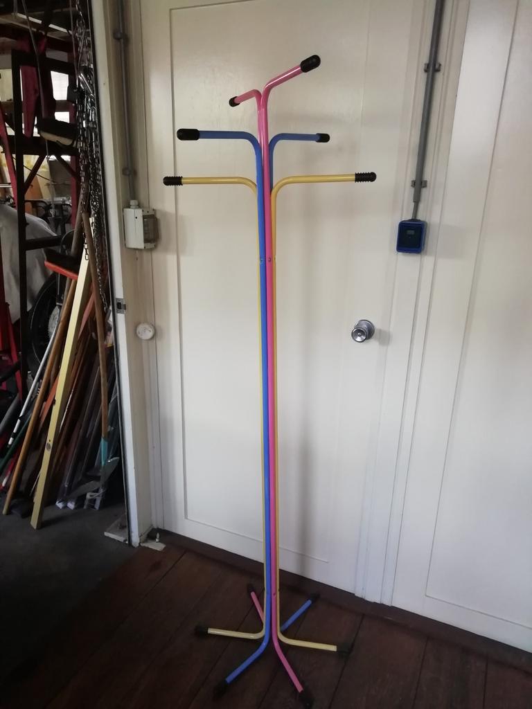 Ikea Memphis kapstok., Ophalen, Metaal, Staande kapstok, 150 tot 200 cm
